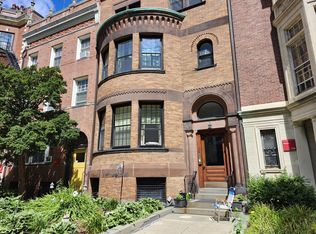 137 Bay State Rd APT 4, Boston, MA 02215