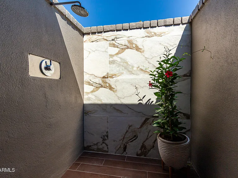 2909 E Las Rocas Dr — Photo 22