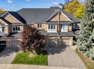 255 Shaftsbury Ave #26, Richmond Hill, ON L4C0L9