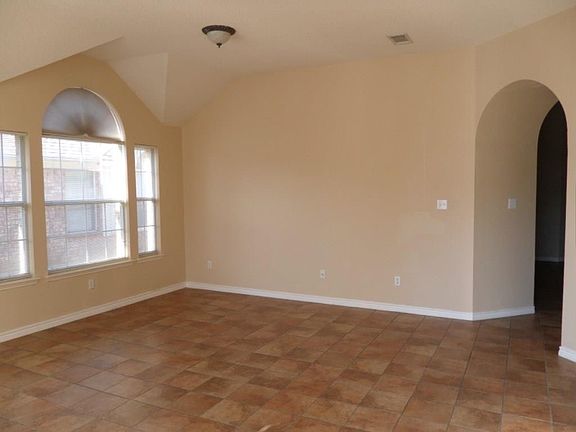 4th image of 3600 Apple Blossom Ln