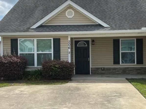 200 Joshua Cir, Brunswick, GA 31525