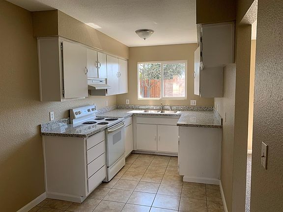 4th image of 5282 Aspen Way