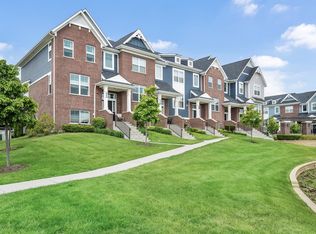 450 Bluff Ave, La Grange, IL 60525