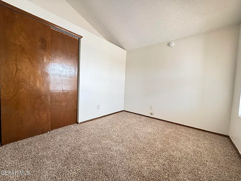 11357 Lake Erie Dr — Photo 8