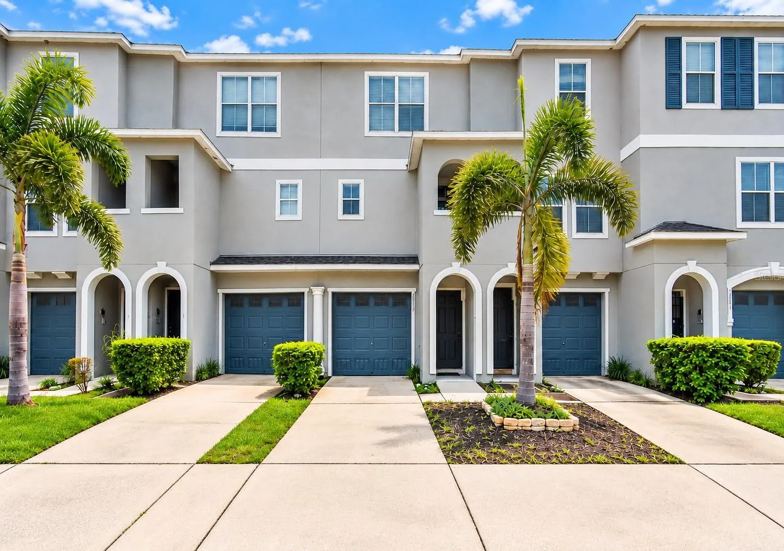 4887 Tuscan Loon Dr, Tampa, Fl 33619 — Photo 1