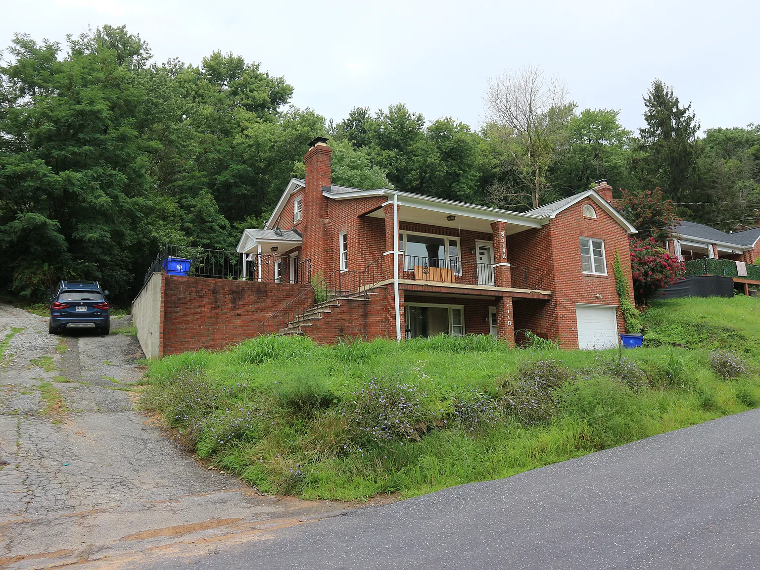3 bed, 2000 sqft, $1,950 — Photo 2