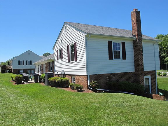 2nd image of 292 Eastview Dr