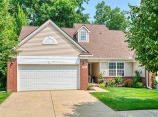 6729 Cortland Ave, Brighton, MI 48114