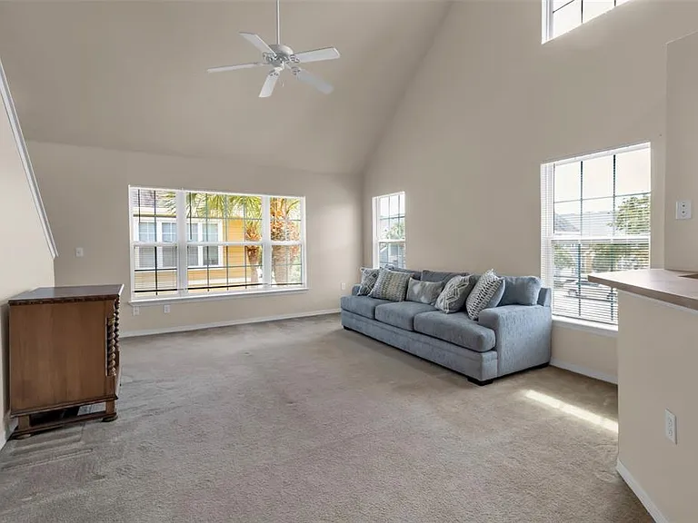 5541 Rosehill Rd #202 — Photo 9