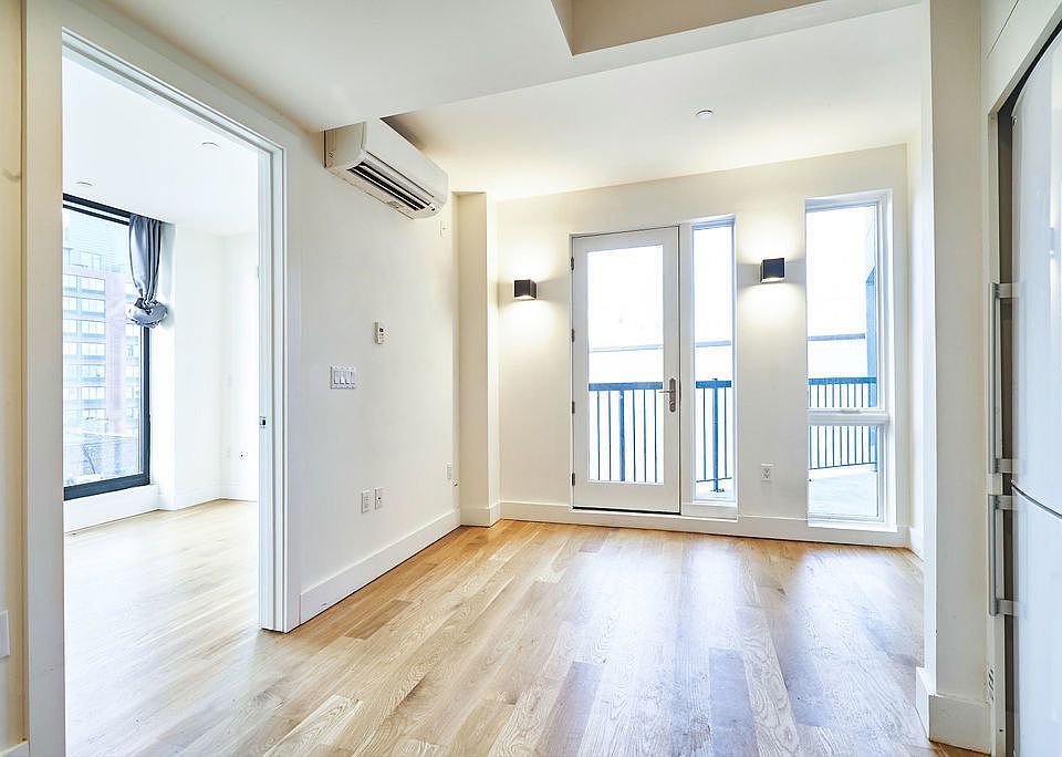 1st image of 440 Wythe Ave #4DD