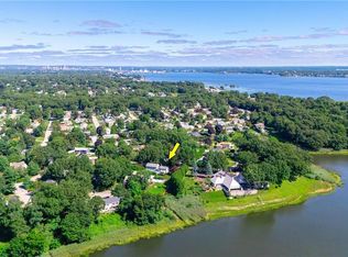 35 Cedar Bay Dr, Warwick, RI 02888