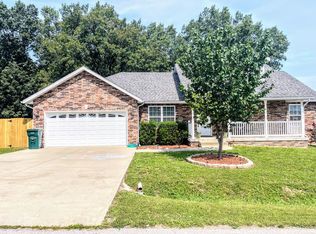 20135 Hardcastle Ln, Saint Robert, MO 65584