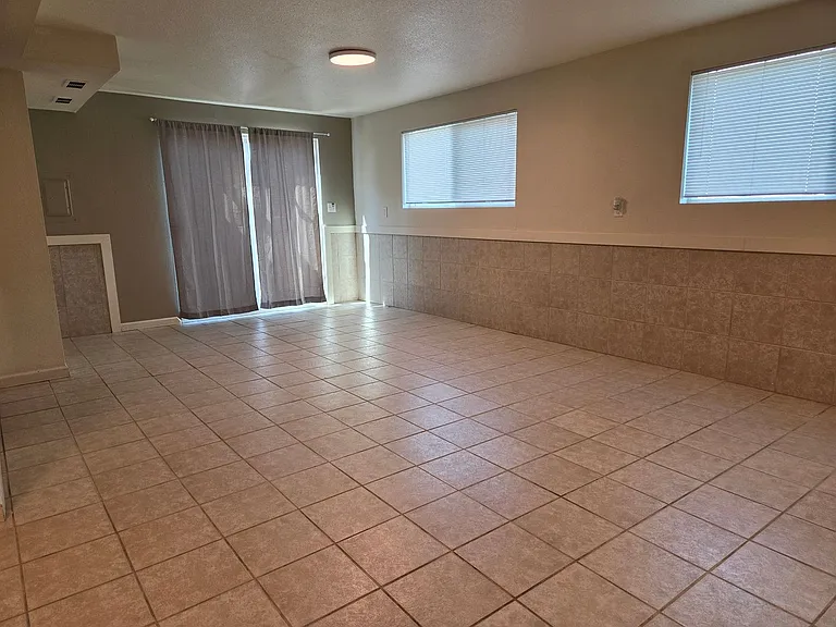 3405 Alabama St — Photo 11