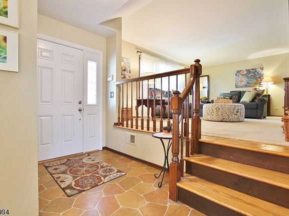 3rd image of 133 Lafayette Pl