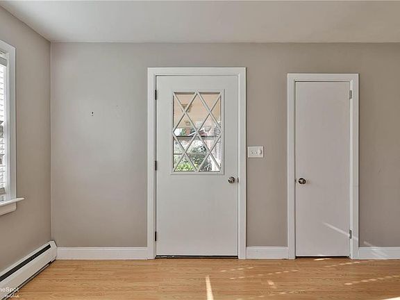 5th image of 2721 Fernor St