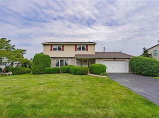2210 Aster Rd, Macungie, PA 18062