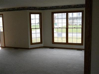 3rd image of 4362 Clover Dr