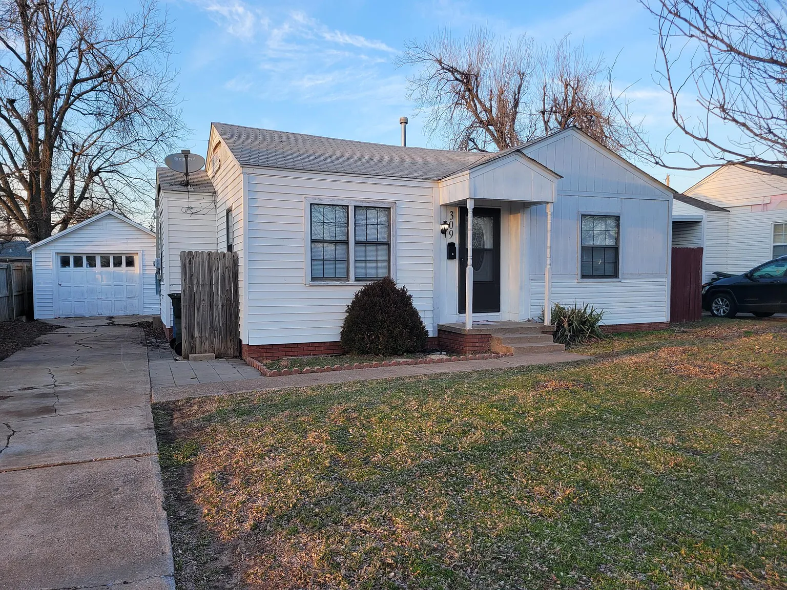 2 bed, 781 sqft, $900 — Photo 2