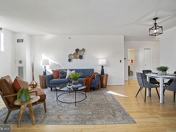 2nd image of 7111 Woodmont Ave APT 102