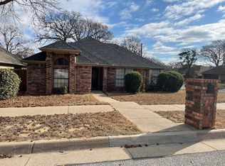 4923 Arborgate Dr, Arlington, TX 76017