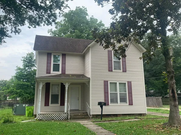 408 E 6th St, Stuttgart, AR 72160