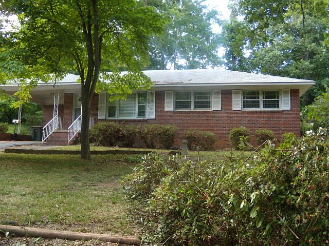 1st image of 410 Beechwood Cir