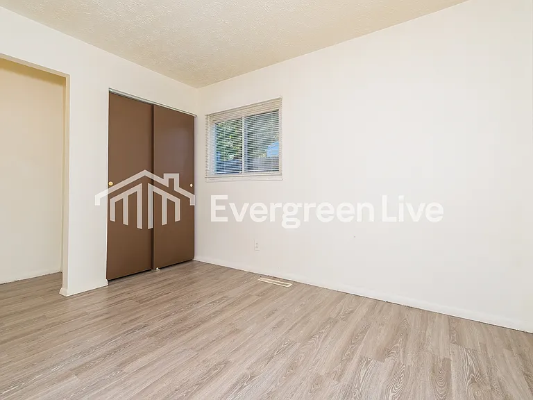 2980 Southfield Dr — Photo 7