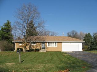 16520 Golf Pkwy, Brookfield, WI 53005