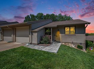 1122 Arbor Ridge Dr, Council Bluffs, IA 51503