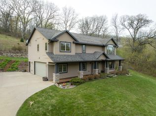 N3291 Hanks Peak Rd, La Crosse, WI 54601