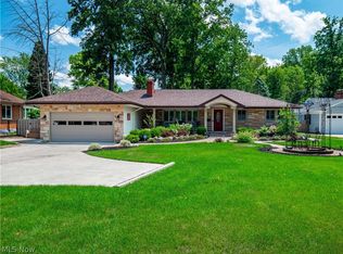 21345 Hilliard Blvd, Rocky River, OH 44116