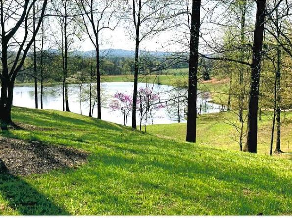 472 Ridgefield Dr, Cape Girardeau, MO 63701