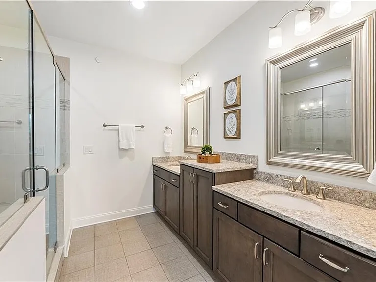 1233 Parkstead Ln — Photo 39