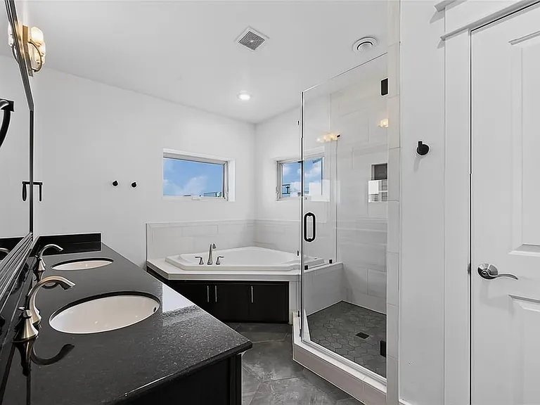 205 Riley Ln — Photo 19