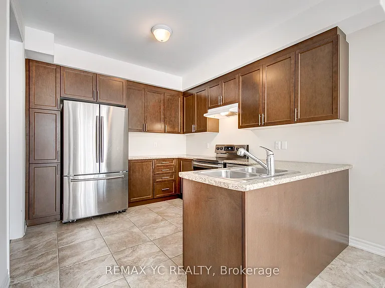 56 Walker Blvd — Photo 9