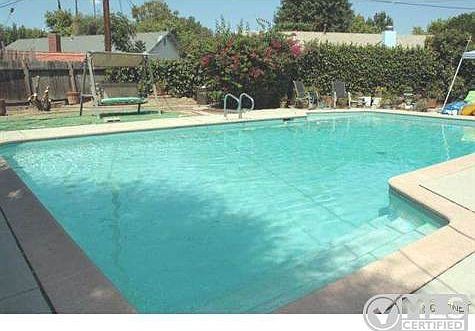 4th image of 6943 Farralone Ave