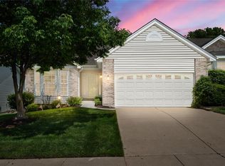 46 N Trumbull Cir UNIT 37A, Saint Charles, MO 63301