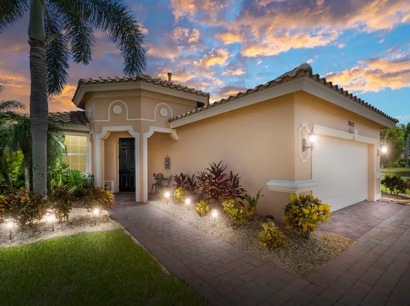 10112 SW Oak Tree Circle SW, Port St Lucie, FL 34987