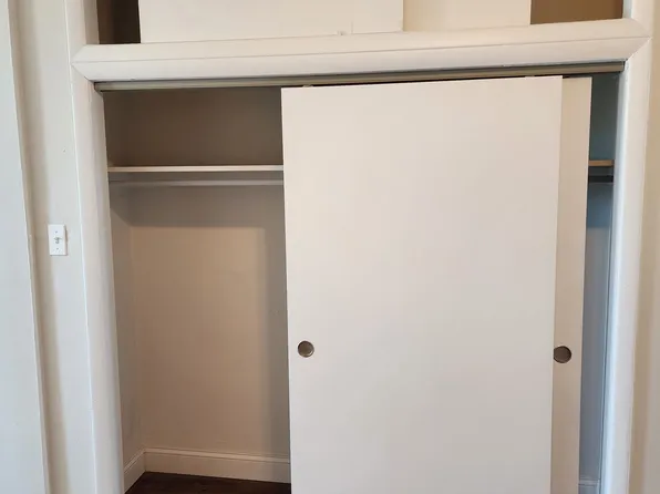 64-10 Myrtle Avenue image 16 of 16