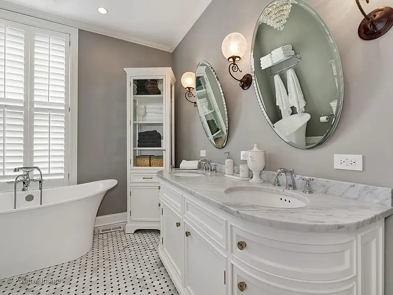 1814 N Lincoln Park W #1 — Photo 15