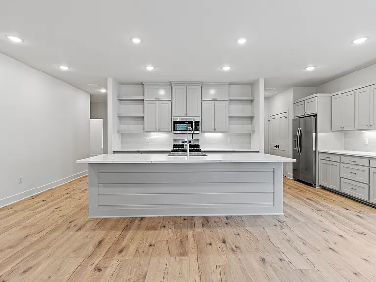 6858 Lazy Vale Ct #200 — Photo 6