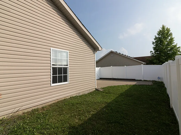 212 Applewood Ln — Photo 30