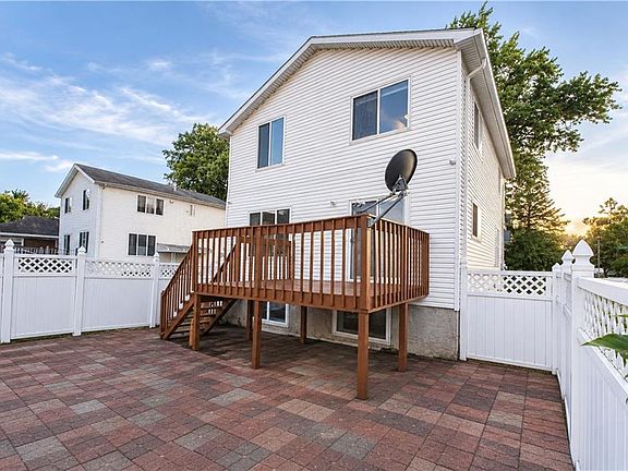 5th image of 15 Rachel Ct