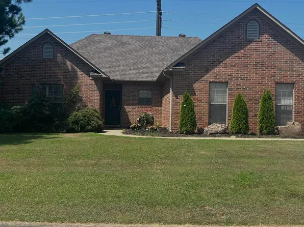 1235 Bermuda St, Conway, AR 72034
