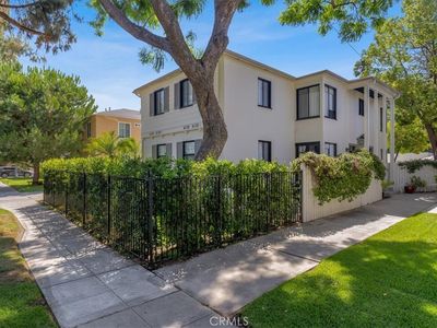 4130 W Toluca Lake Ave, Burbank, CA, 91505