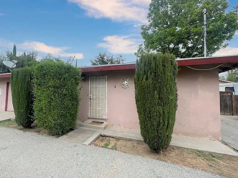 34261 Avenue J — Photo 1