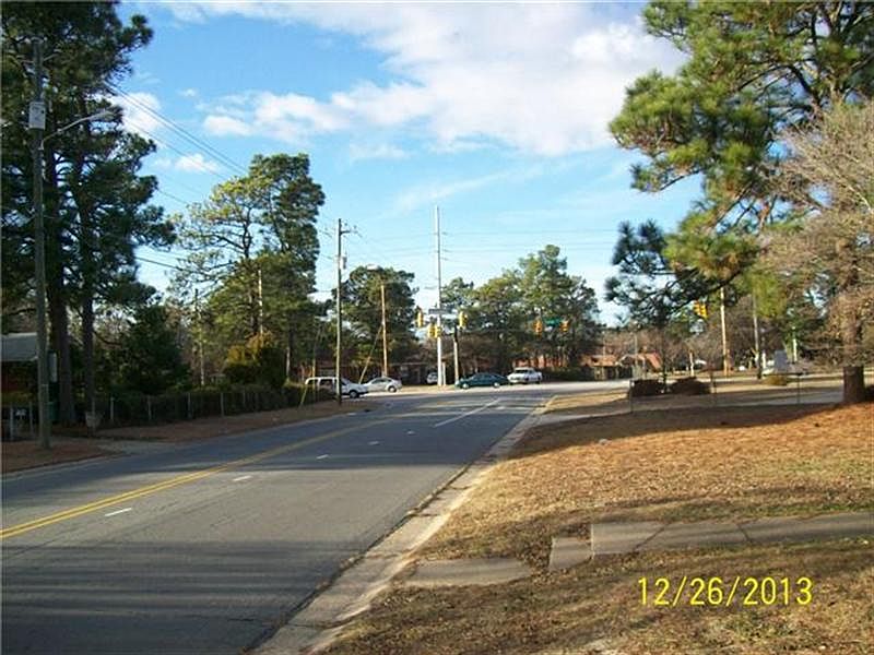 2nd image of 1807 Roxie Ave