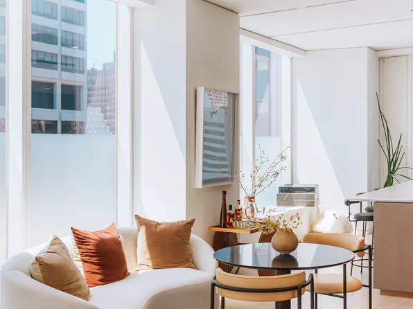 100 East 53rd Street image 8 of 23