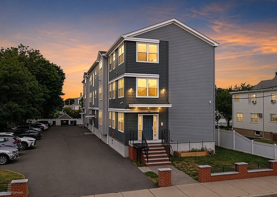 1st image of 170 Bradford St #3