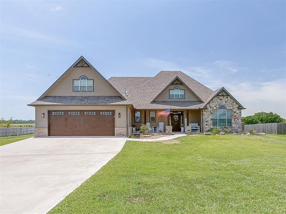 1st image of 11656 Carefree Ln